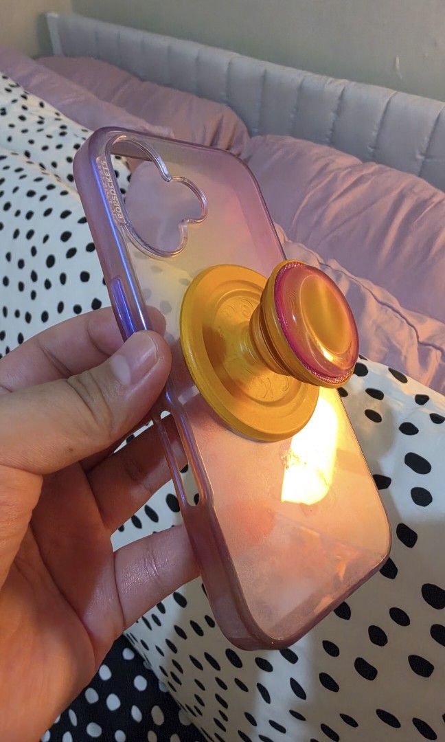 POPSOCKET: GRIP AND CASE IPHONE17 (Category: Cases & Sleeves) located in Muntinlupa City. Submitted by pricelesspearl4546 (Listing ID 1460151218, Image 3). Description: 1700 for both case and grip sf should be shouldered by the buyer PU: Alabang.