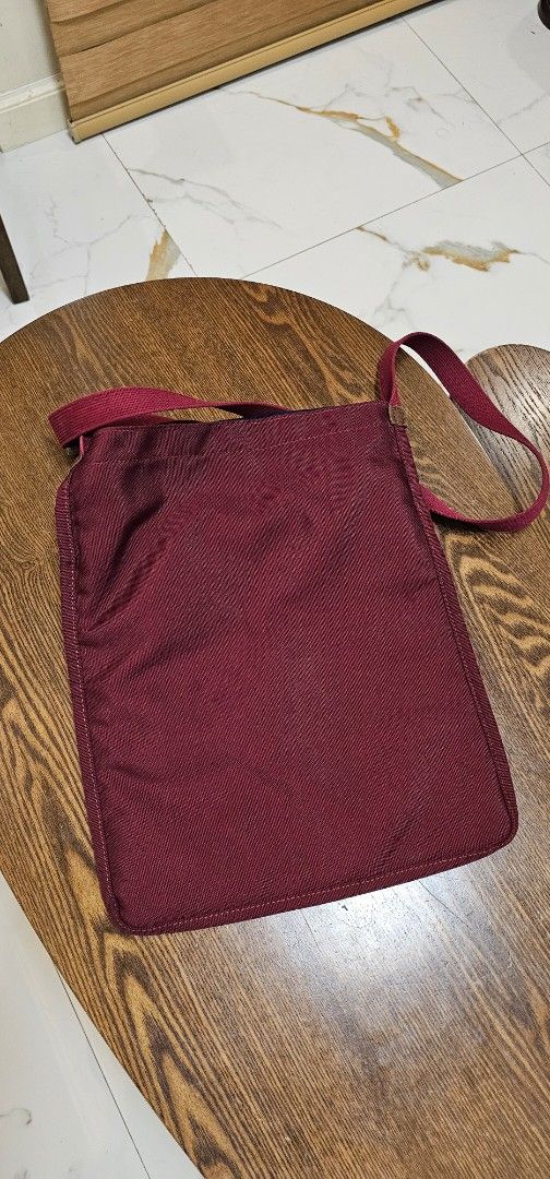 Porter Yoshida x Beams Sling Bag (Category: Sling Bags) located in Navotas City. Submitted by walburst (Listing ID 1460276576, Image 2). Description: Porter Yoshida x Beams Sling bag A4 size Made in Japan Good condition Can be used as Laptop sleeve (thin padding) *waterproofing membrane delamination *Tarnished slider buckle *ID patch removed.