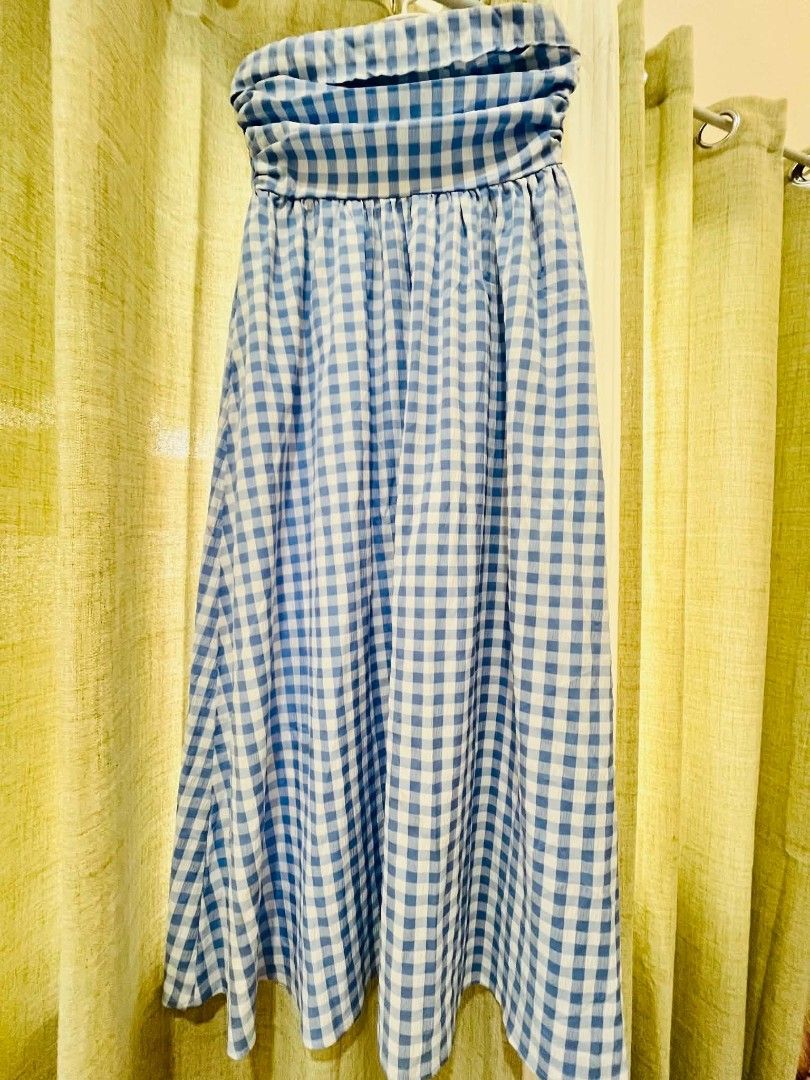 PRELOVED GINGHAM PRINT TUBE DRESS (Category: Dresses) located in Manila. Submitted by minakhaye (Listing ID 1460115932, Image 2). Description: ✨ Preloved item ✨ 🌼 Once lang nagamit 📸 Actual photos posted 📦 Shipping via Lalamove/J&T 💸 Shipping fee shouldered by buyer 💳 Payment via GCash Message me for more details and proof of legitimacy. Thank you! 🤍.