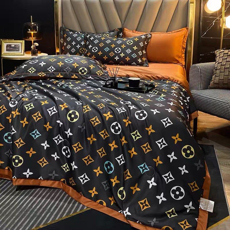 premium blanket set 4 in 1 (Category: Bedding & Towels) located in Manila. Submitted by swift.outletsale (Listing ID 1460140634, Image 1). Description: Flash Sale: Premium 100-Count Lenzing Tencel Summer Quilt 4-Piece Set – Grab Yours Now! Machine-washable, cooling-effect summer quilt 4-piece set – Special flash sale price Summer Quilt: 200×230 cm Bed Sheet: 245×250 cm Pillowcases: 48×74 cm [Sparkle] A diamond-patterned summer quilt set that exud