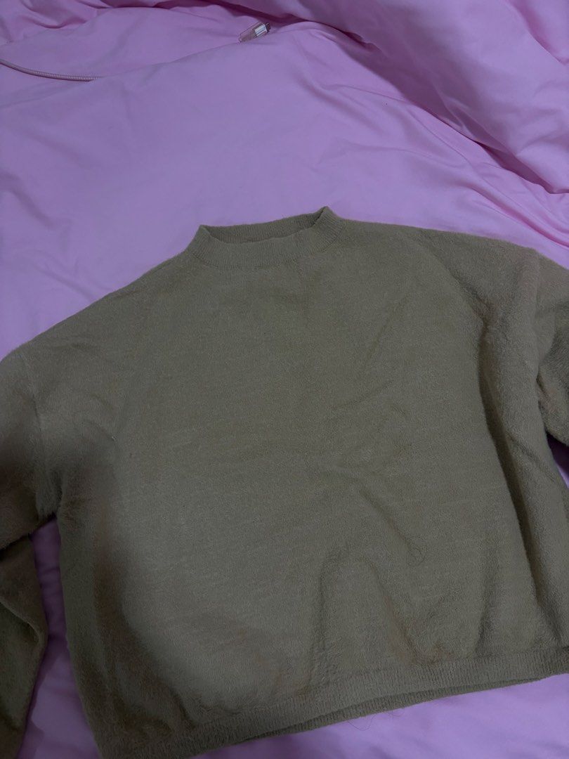 Princess Polly Cashmere Sweatshirt (Category: Coats, Jackets and Outerwear) located in Concepcion. Submitted by v.aeonise (Listing ID 1460274983, Image 1). Description: ꧁ princess polly cashmere sweatshirt ꧂ [ITEM DETAILS] * size: medium to semi large * condition: no issues * fabric: 100% cashmere .ᐟ buyer will shoulder the shipping fee .ᐟ mode of payment: gcash or bdo bank transfer .ᐟ mode of delivery: j&t express .