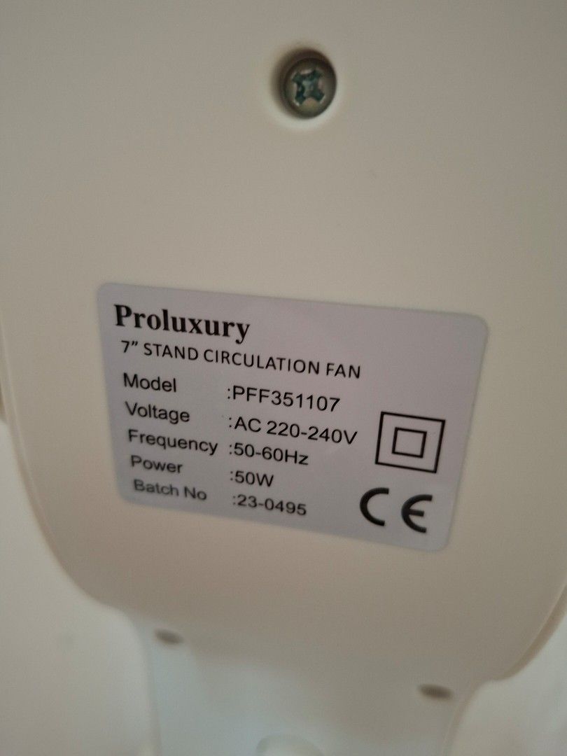 Proluxury座地循環風扇 （分類：其他家庭電器）位於 Hong Kong。 由 trade846b 提交（商品編號 1460175394，圖片 3）。簡介： 風扇9成新，操作正常。。