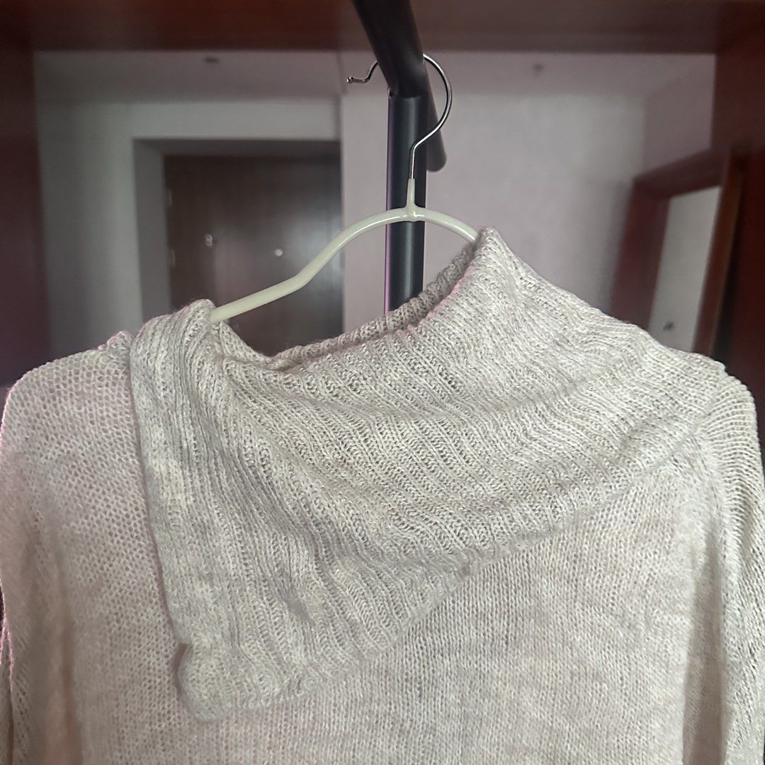 Promod beige sweater (Category: Coats, Jackets and Outerwear) located in Pasig City. Submitted by ynahperez (Listing ID 1460216778, Image 2). Description: .