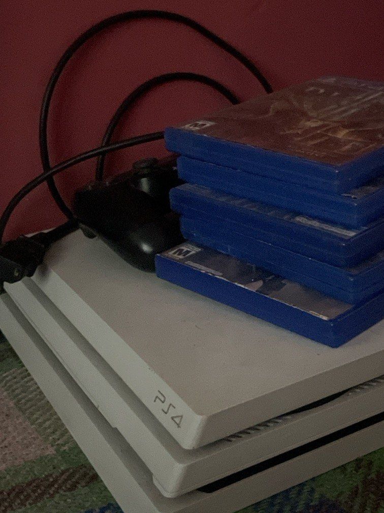 Ps4 glacier white pro (Category: PlayStation) located in Manila. Submitted by ezx.sac (Listing ID 1460202082, Image 1). Description: Ps4 Glacier white Pro 500gb w black controller w physical games • uncharted 4 •assassins creed ezio collection •assassins creed black flag •Diablo •call of duty modern warfare issue; minor scratches and dents. .