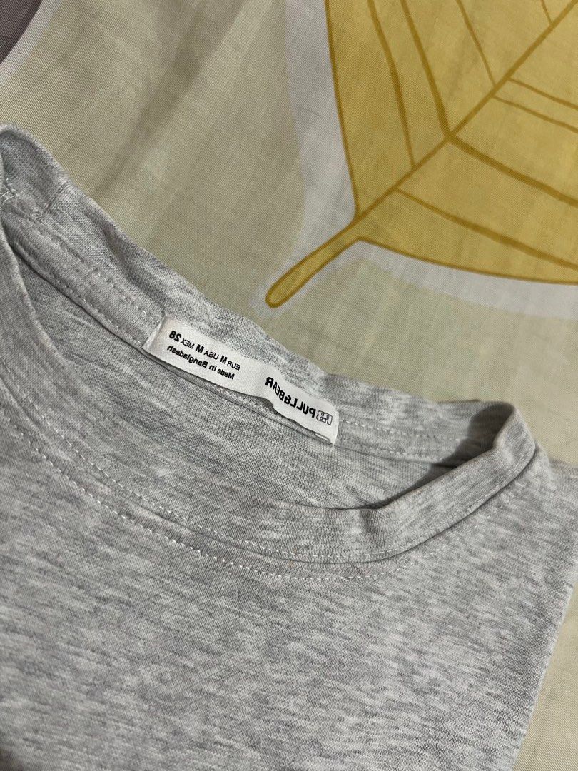 Pull&Bear Crop Boxy Oversized Shirt (Category: Shirts) located in Quezon City. Submitted by labnstyle (Listing ID 1460247417, Image 3). Description: 2 for 350. Sold as 2. Only used once Colors: Gray- Med 36 Bust Khaki - Small 34 Bust.