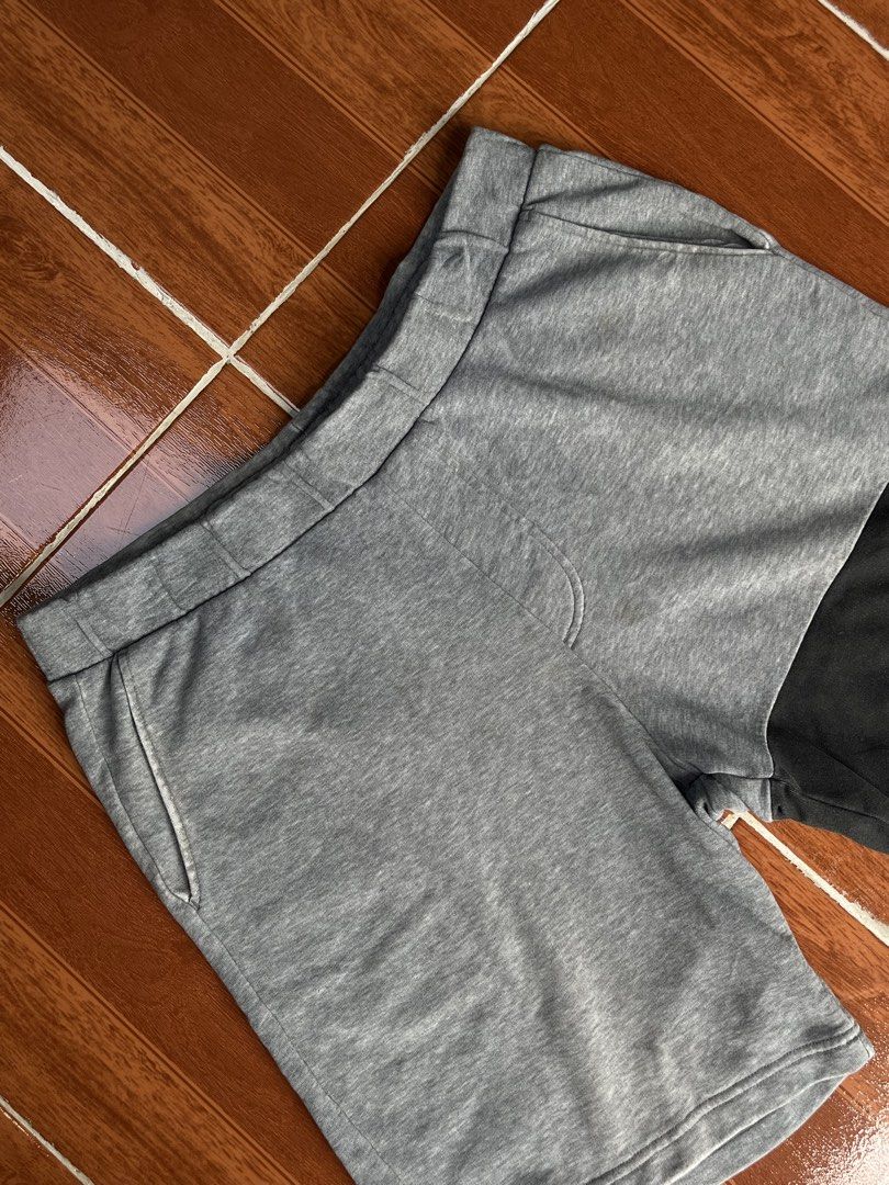 Puma Big Logo Cotton Short (Category: Shorts) located in Calapan. Submitted by seria_thrifting_apparel (Listing ID 1460254006, Image 3). Description: ✅Big Logo • Width: 33-40 • Length: 19.5 • Hem: 12 • Color rate: 9/10 • Issue: Need Wash (Excellent Condition).