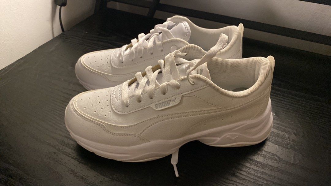 Puma Cilia Mode low-top sneakers (Category: Sneakers) located in Cabanatuan. Submitted by jinri_01 (Listing ID 1460259058, Image 1). Description: Bought for 3300 at sports center Perfect for duty Full leather No box (natapon ko na 😔) Rfs: too small for me EU 37.5 / UK 4.5/ US 7.