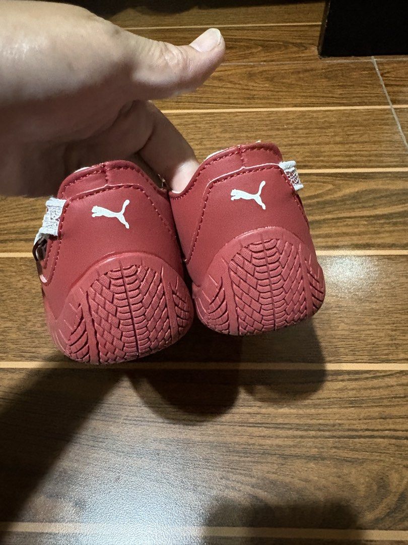 Puma Lace Ballet flats (Category: Flats & Sandals) located in Bulacan. Submitted by love2loved (Listing ID 1460262856, Image 3). Description: Good condition Looks new Euro 38, 24 cm size 7 Bawal sa maselan at maarte No return,no exchange,no refund Buy your own risk No rush shipping.