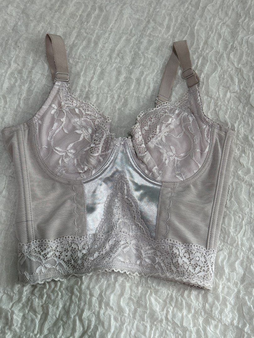 Purple lace corset bustier top (Category: Others Tops) located in Manila. Submitted by prelovedby_lou (Listing ID 1460160143, Image 2). Description: - very pretty! - no issues - Can fit xs-m - more purple/light link in person.