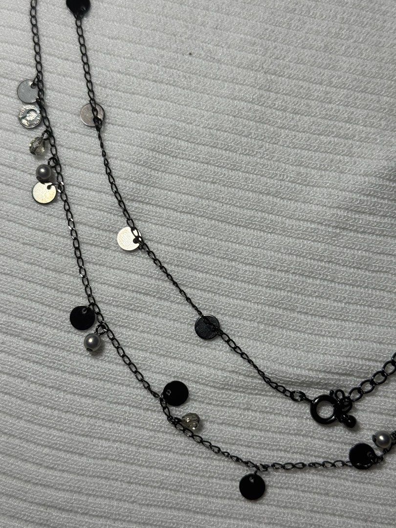 Queen elizabeth II rare necklace (Category: Necklaces) located in Ligao. Submitted by veetrinkets (Listing ID 1460266351, Image 2). Description: Has miniature queen elizabeth II coin dangles -34 inches -lobster clasp -dark silver tone.