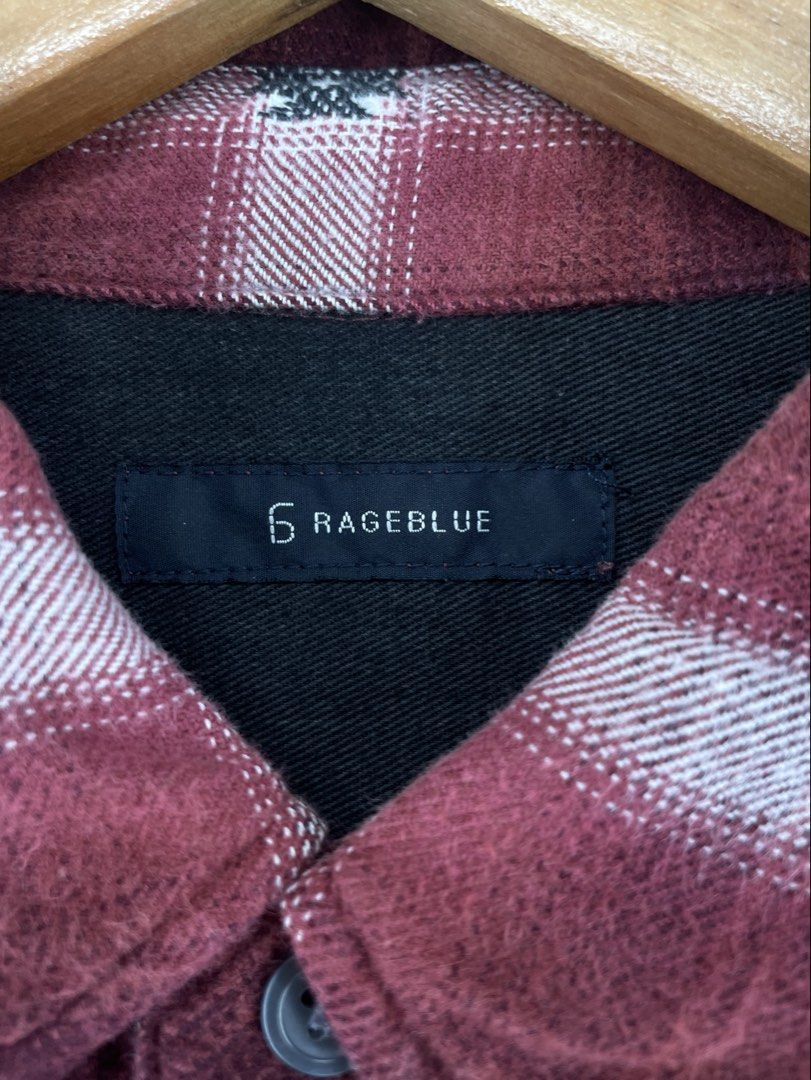 Rageblue Native Pattern Plaid Polo Longsleeve (Category: Longsleeves) located in Mandaluyong City. Submitted by armrhts (Listing ID 1460259235, Image 3). Description: Size: Fits Medium Dimensions(inches) •Width: 21" •Length: 28" •Pit to Cuff: 21".