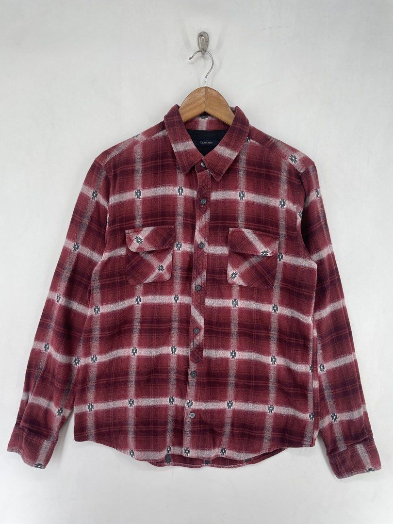 Rageblue Native Pattern Plaid Polo Longsleeve (Category: Longsleeves) located in Mandaluyong City. Submitted by armrhts (Listing ID 1460259235, Image 1). Description: Size: Fits Medium Dimensions(inches) •Width: 21" •Length: 28" •Pit to Cuff: 21".