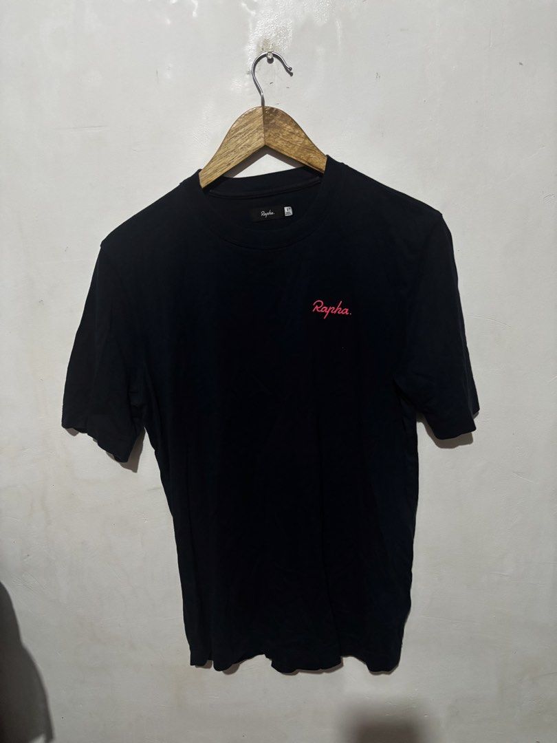 Rapha Logo Tee (Category: Activewear) located in Subic. Submitted by thriftpoison (Listing ID 1460129658, Image 1). Description: Rapha Logo Tee small on tag fits medium length 27 width 20 lightly used .