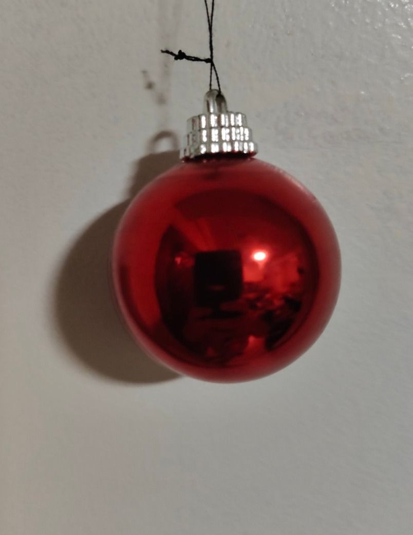 XMAS DISCOUNT!!! Red Christmas Balls Ornament with Silver Cap (Category: Other Home Decor) located in Quezon City. Submitted by oddduck02 (Listing ID 1460155926, Image 3). Description: - Shiny & Matte Red Christmas ornament - Features a silver cap on top - Ready to hang on your Christmas tree - 14pcs. - Approximate Size = 4cm. - Reason for Selling = Cleaning house .