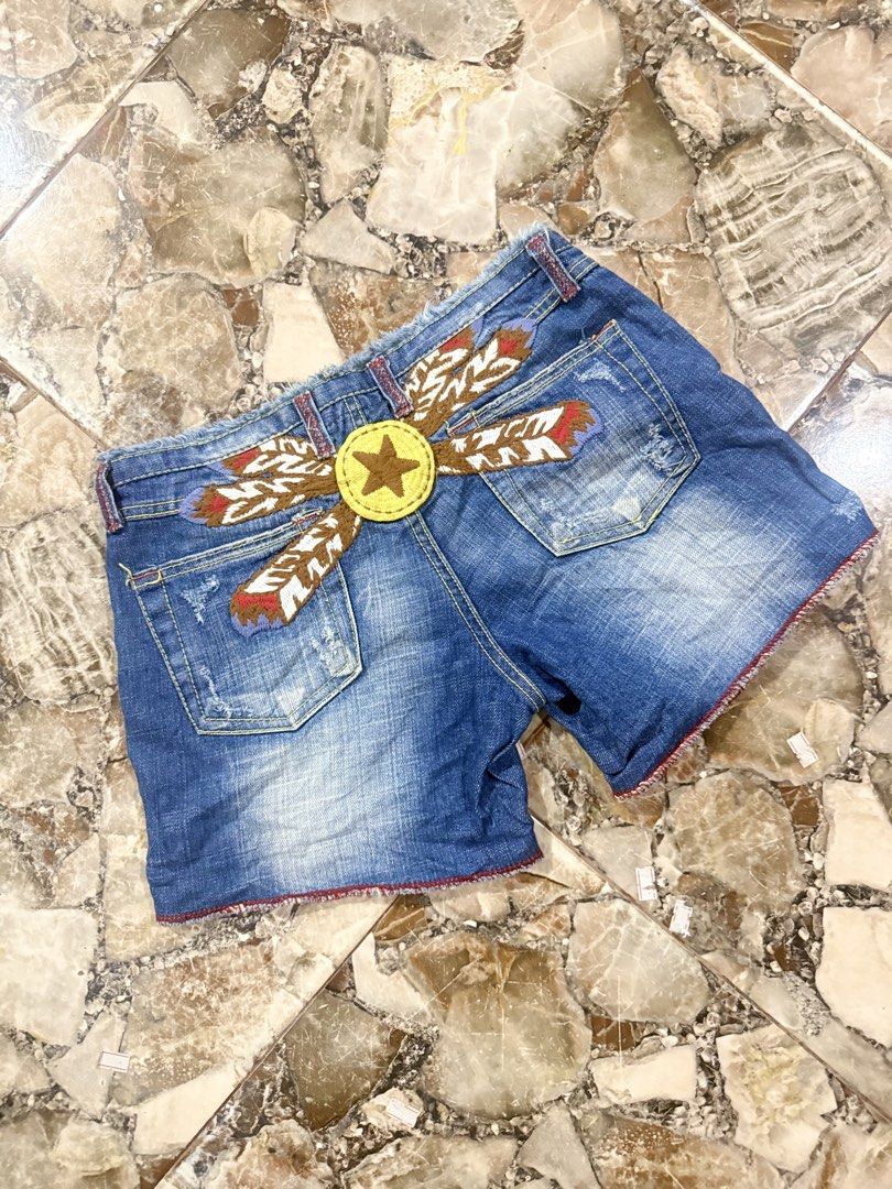Red pepper shorts (Category: Shorts) located in Iloilo. Submitted by thrifttoilo (Listing ID 1460221621, Image 1). Description: .