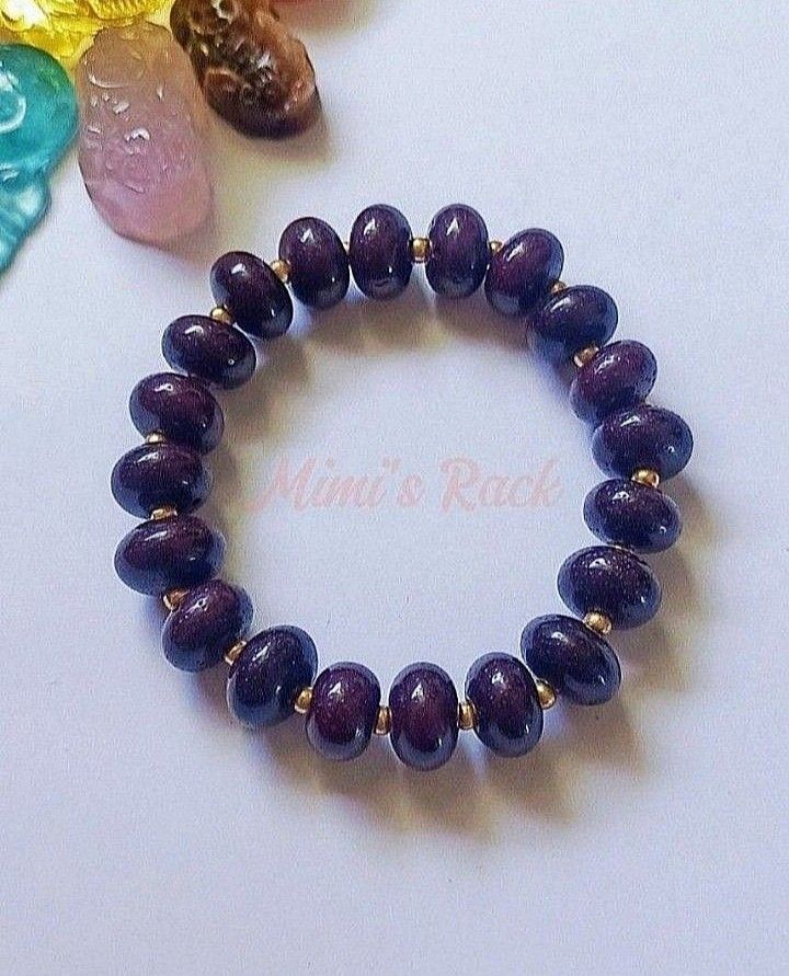 Reddish Brown Bodhi Abacus Design Bracelet (Category: Bracelets) located in Taguig. Submitted by mimisrack (Listing ID 1460259268, Image 3). Description: 🤎A beautiful and unique bracelet featuring reddish-brown Bodhi-inspired abacus-shaped beads, finished with tiny gold-tone spacer beads for a warm, elegant touch. ✨ -The deep reddish-brown color gives this piece a rich, earthy look while the abacus-style bead shape adds character and a slightly 