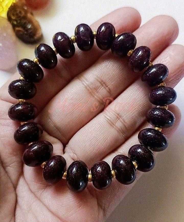 Reddish Brown Bodhi Abacus Design Bracelet (Category: Bracelets) located in Taguig. Submitted by mimisrack (Listing ID 1460259268, Image 1). Description: 🤎A beautiful and unique bracelet featuring reddish-brown Bodhi-inspired abacus-shaped beads, finished with tiny gold-tone spacer beads for a warm, elegant touch. ✨ -The deep reddish-brown color gives this piece a rich, earthy look while the abacus-style bead shape adds character and a slightly 