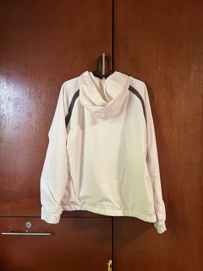 Reebook White Hooded Windbreaker Run Jacket (Category: Activewear) located in Iloilo. Submitted by shankirkpreloved (Listing ID 1460137361, Image 2). Description: Disclaimer - Most items are preloved, so please limit your expectations. - Items will be washed, ironed, and packed properly, but it is recommended to wash them again once you recieve it. - Product color may slightly vary due to photographic lighting sources. Strictly - No cancellation 