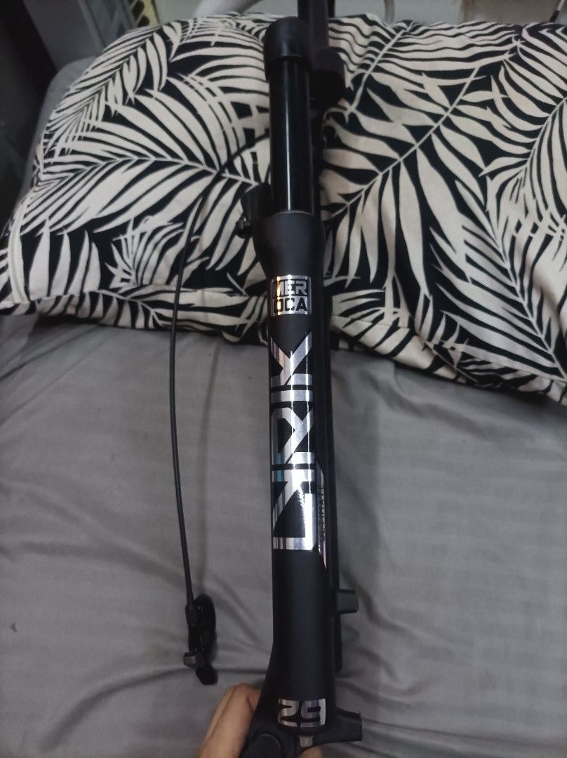 MEROCA LYRIK AIRFORK 29ER (Category: Bicycles) located in Quezon City. Submitted by xjoelouise (Listing ID 1460108485, Image 2). Description: BRANDNEW MEROCA LYRIK AIR FORK SIZE 29ER QUICK RELEASE NON-TAPERED REMOTE LOCK OUT WITH REBOUND ADJUSTER NO ISSUE 3500 ONLY QUEZON CITY LOCATION .