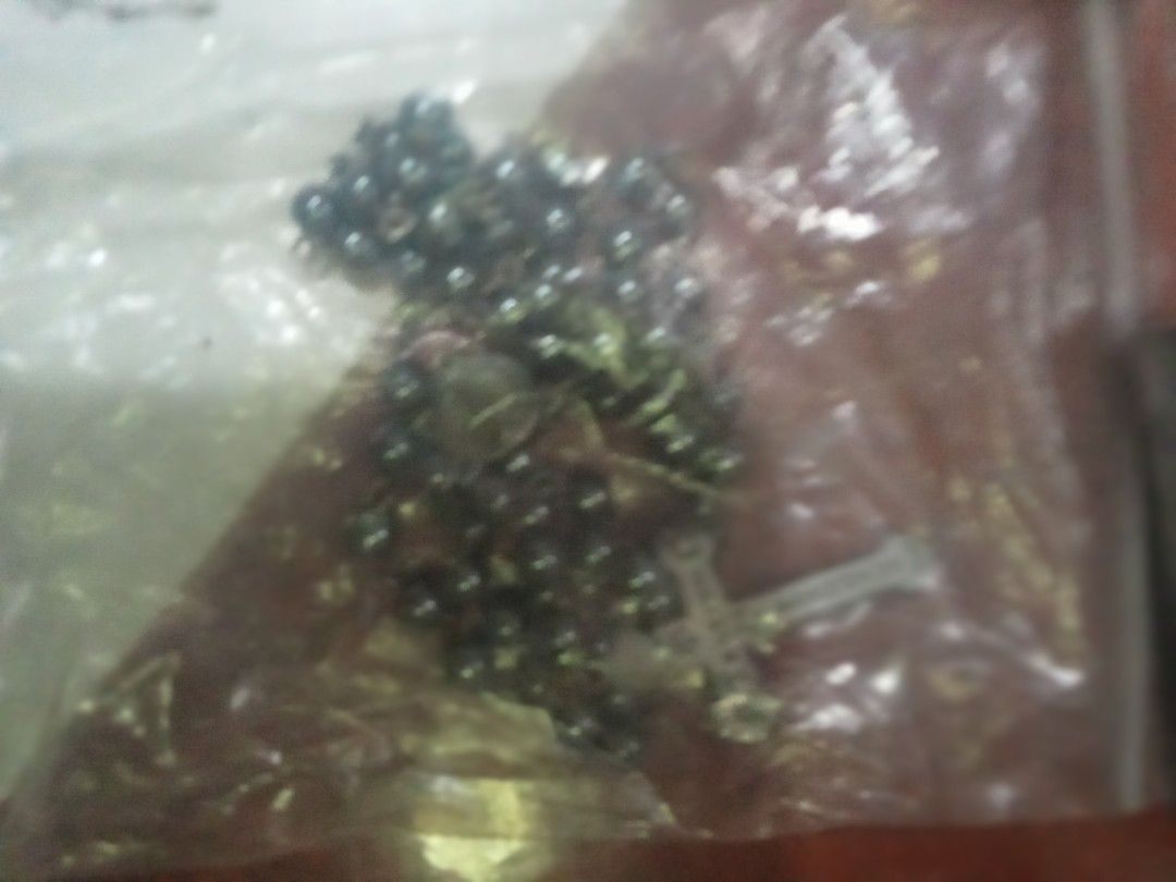 Rosary Beads with Cross magnetic (Category: Religious Items) located in Paranaque City. Submitted by dimaguilaa94969 (Listing ID 1460192056, Image 1). Description: - Classic rosary beads with a cross - Dark colored beads - Comes in a plastic bag - Ideal for personal prayer or as a thoughtful gift - Simple and timeless design.