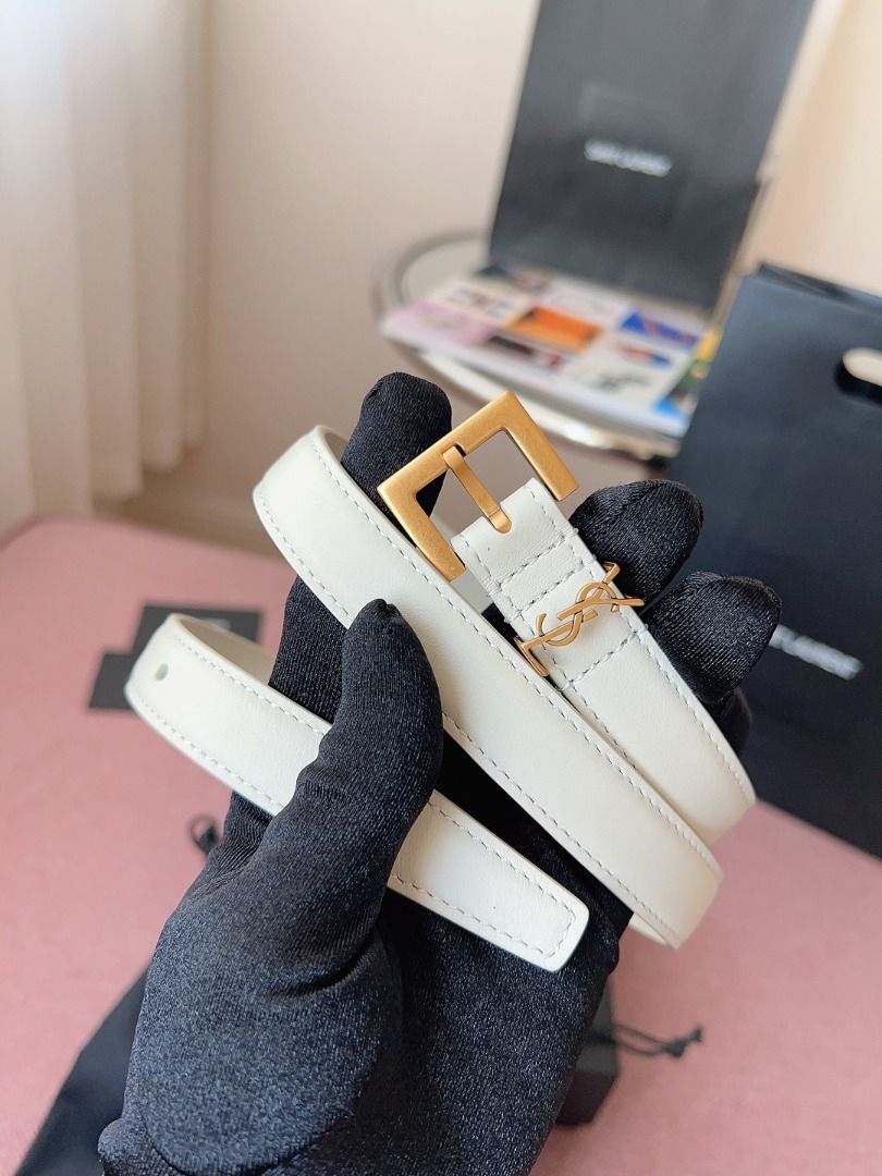Saint Laurent high-end leather belt (Category: Belts) located in Cebu City. Submitted by happycloud_1b02e3 (Listing ID 1460138762, Image 1). Description: .