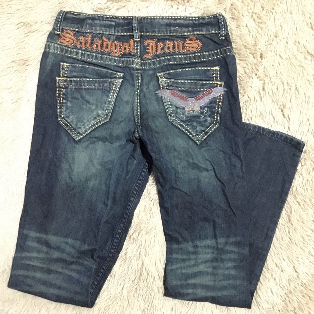 Salad Jeans Flare Pants (Category: Jeans) located in Baguio. Submitted by jaaanee (Listing ID 1460197272, Image 2). Description: No issue MOD : JNT MOP : GCASH.