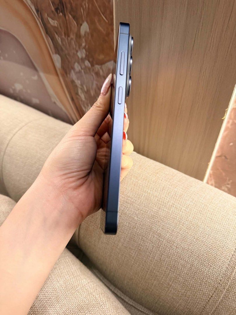 Samsung Galaxy S26 Ultra (Category: Samsung) located in Makati City. Submitted by laikaibrahim (Listing ID 1460165735, Image 2). Description: 🔥 FOR SALE — SAMSUNG GALAXY S26 ULTRA 🔥 📱 GOOD AS BRAND NEW! ✨ Never been used — JUST ACTIVATED! ✨ Fresh and super clean unit ✨ No scratches, dents, or issues ✨ Complete and ready to use ✨ Perfect for anyone looking for a brand-new S26 Ultra at a better deal!.