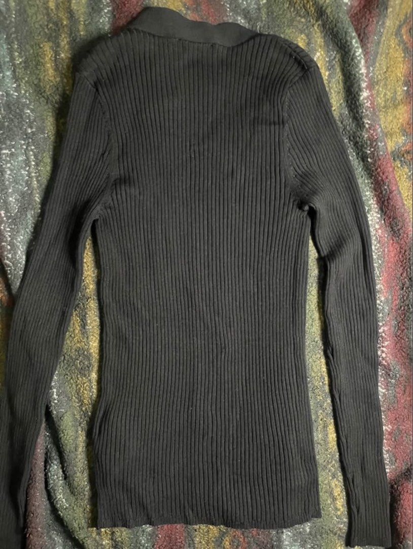 Sandro Knit Sweater (Category: Luxury Apparel) located in Manila. Submitted by koifish4 (Listing ID 1460108618, Image 3). Description: Original Sandro Knit Sweater Still has the tag on it, Never been used or worn Original Price is 12,950 Size: Small Bought at Sandro BGC High Street Central .