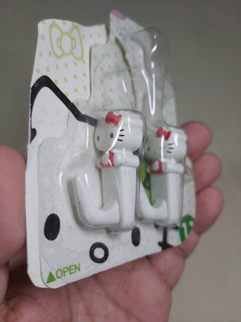 SANRIO HELLO KITTY WALL HOOKS (Category: Other Stationery & Craft) located in Bulacan. Submitted by nansantiago (Listing ID 1460194644, Image 2). Description: SANRIO HELLO KITTY WALL HOOKS 🏷️ ₱45‼️ 📍 Location: Plaridel, Bulacan 💸 Mode of Payments: Gcash / BPI 📦 Pick-up / Ship 🚚 Couriers : Flash Express / SPX / Lalamove.