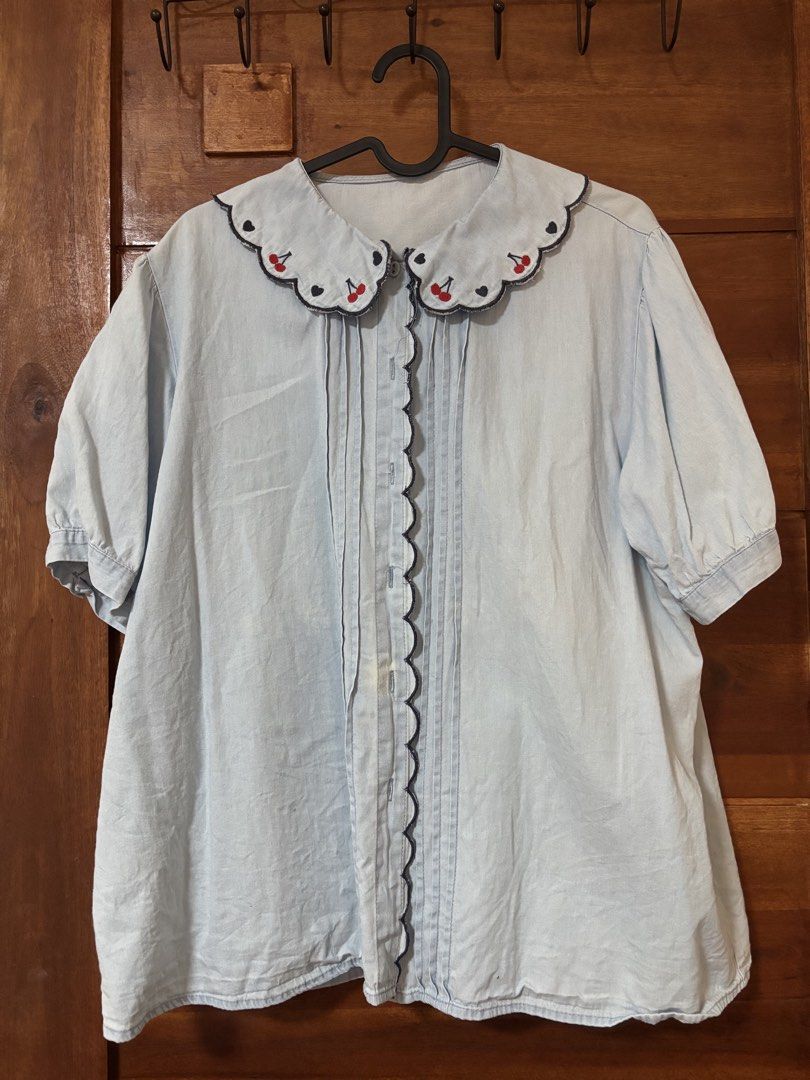 Scallop Collar Blouse (Category: Blouses) located in Trece Martires City. Submitted by decluttercloset_niks (Listing ID 1460300331, Image 1). Description: •thrifted • the stain was there when I thrifted it •initially bought it for laufey concert but didn't end up wearing it.