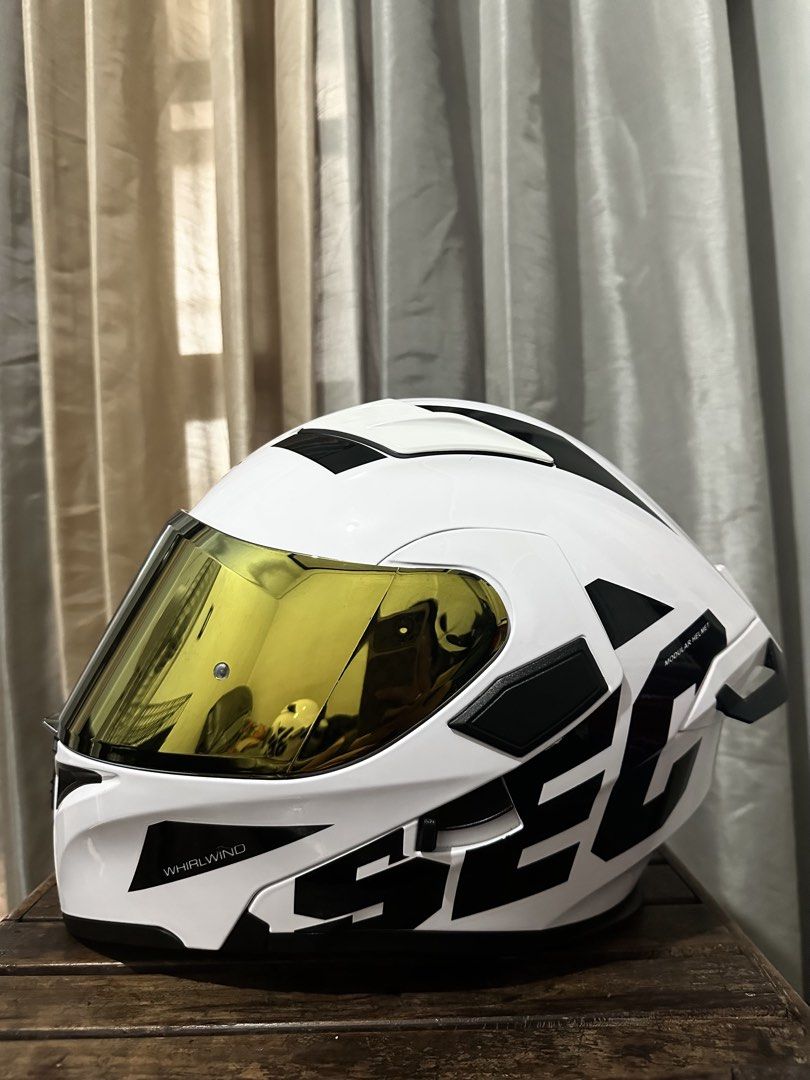 SEC Whirlwind Modular Helmets – Couple Set 🏍️ (Category: Helmets and other Riding Gears) located in Manila. Submitted by crxxtel_ (Listing ID 1460178074, Image 2). Description: Selling my SEC Whirlwind Modular Helmets with Dual Visor + Extra/Clear Visor. 📌 Details: Brand: SEC Whirlwind Type: Modular Helmet Visor: Dual visor + extra clear visor Size: Medium & XL Condition: Used only once No functional issues — everything works properly With helm