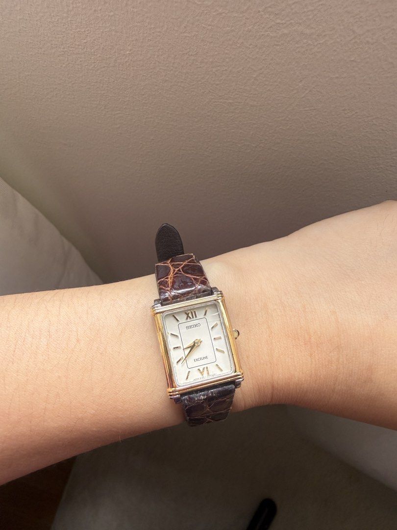 Seiko Exceline 2J30-5000 (Category: Women's Watches) located in Manila. Submitted by milamarie (Listing ID 1460112209, Image 2). Description: Personal Watch for sale And yes, I love collecting vintage /unique pieces. Every time I have the opportunity to travel i make sure to buy one vintage piece before😅 ********* Rare Vintage Seiko Exceline 2J30-5000 . A beautiful vintage Seiko Exceline 2J30-5000 for those who appreciate understated, classic wa