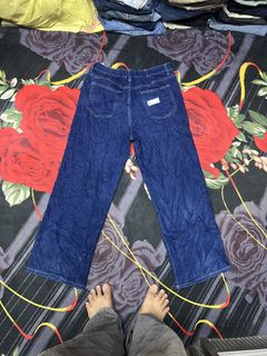 (Category: ) located in . Submitted by BAZAROUTLETSTORE (Listing ID 1460107674, Image 1). Description: .