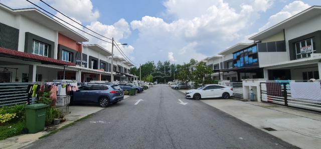 (Category: ) located in . Submitted by mudah248522 (Listing ID 1448067733, Image 1). Description: .