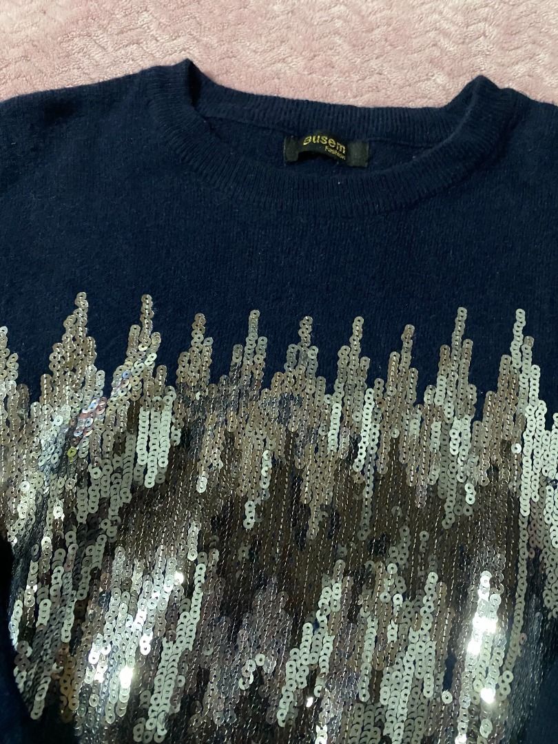 Sequin Embellished Crewneck Sweater (Category: Coats, Jackets and Outerwear) located in Manila. Submitted by diorellecoeur_xxx02 (Listing ID 1460303674, Image 2). Description: Can fit up to medium.
