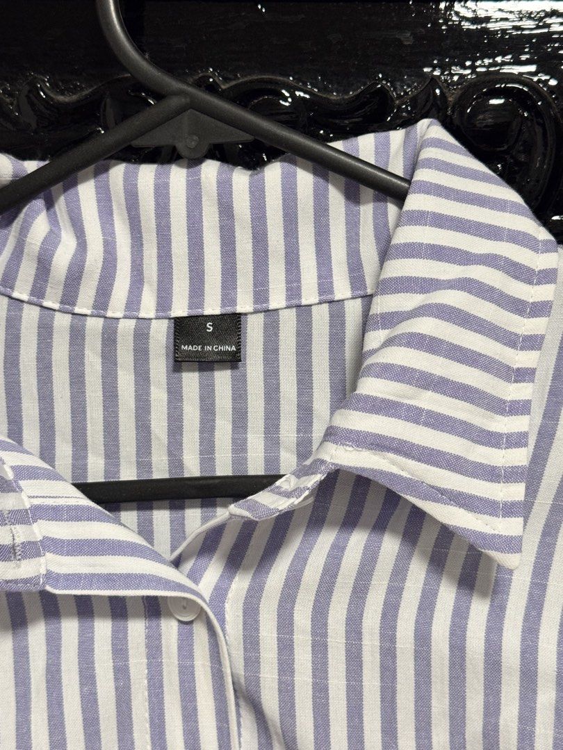 SHEIN Purple Stripes Boxy Crop Top (Category: Others Tops) located in Manila. Submitted by lavenderguava68 (Listing ID 1460224136, Image 2). Description: Used once! 💜 Super nice nito like linen. But doesn't compliment my body shape. Small on tag. :) Can fit medium..