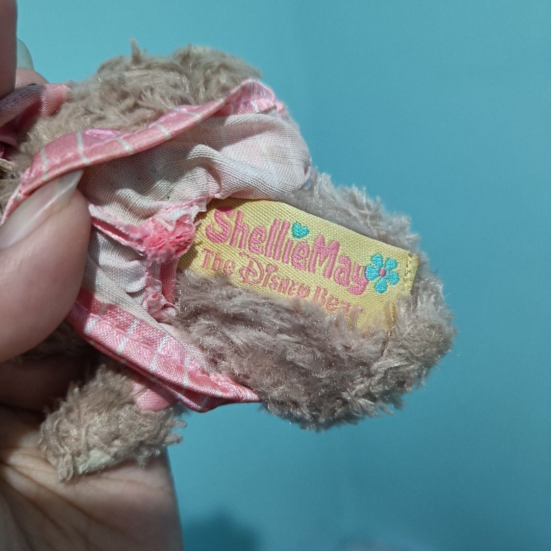 ShellieMay The Disney Bear Plush Keychain (Category: Plushies & Soft Toys) located in Baguio. Submitted by baileybails (Listing ID 1460135784, Image 2). Description: vgc .