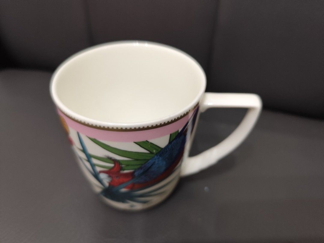 Shiesiedo Mug (Category: Coffee & Tea Tableware) located in Dipolog. Submitted by thriftteata (Listing ID 1460302285, Image 2). Description: vgc.