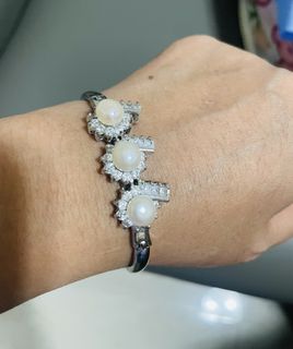 (Category: ) located in . Submitted by timeless-trinkets (Listing ID 1460266719, Image 1). Description: .