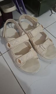 (Kategori: ) berada di . Dikirim oleh clarsspace (ID iklan 1460304632, Gambar 1). Deskripsi: .