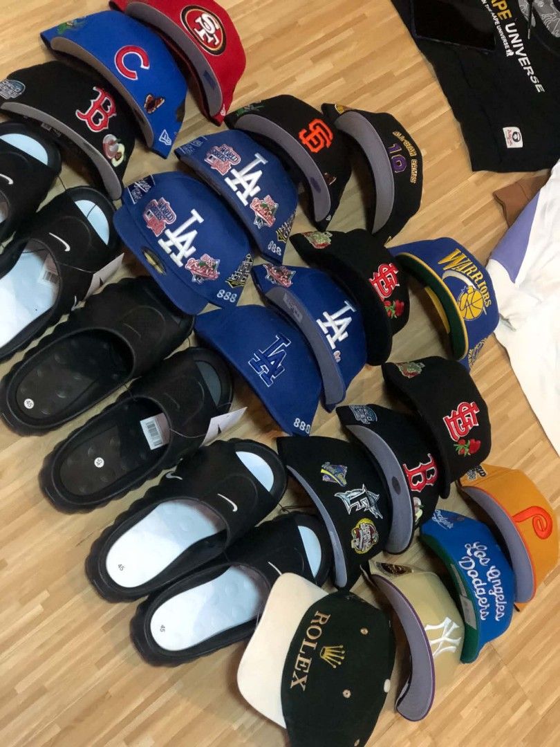 Snapback and close cap (Category: Caps & Hats) located in Manila. Submitted by safedragon__ (Listing ID 1460133924, Image 1). Description: All-Over Patch / World Series Multi-Patch edition starts at 350php- 450php.