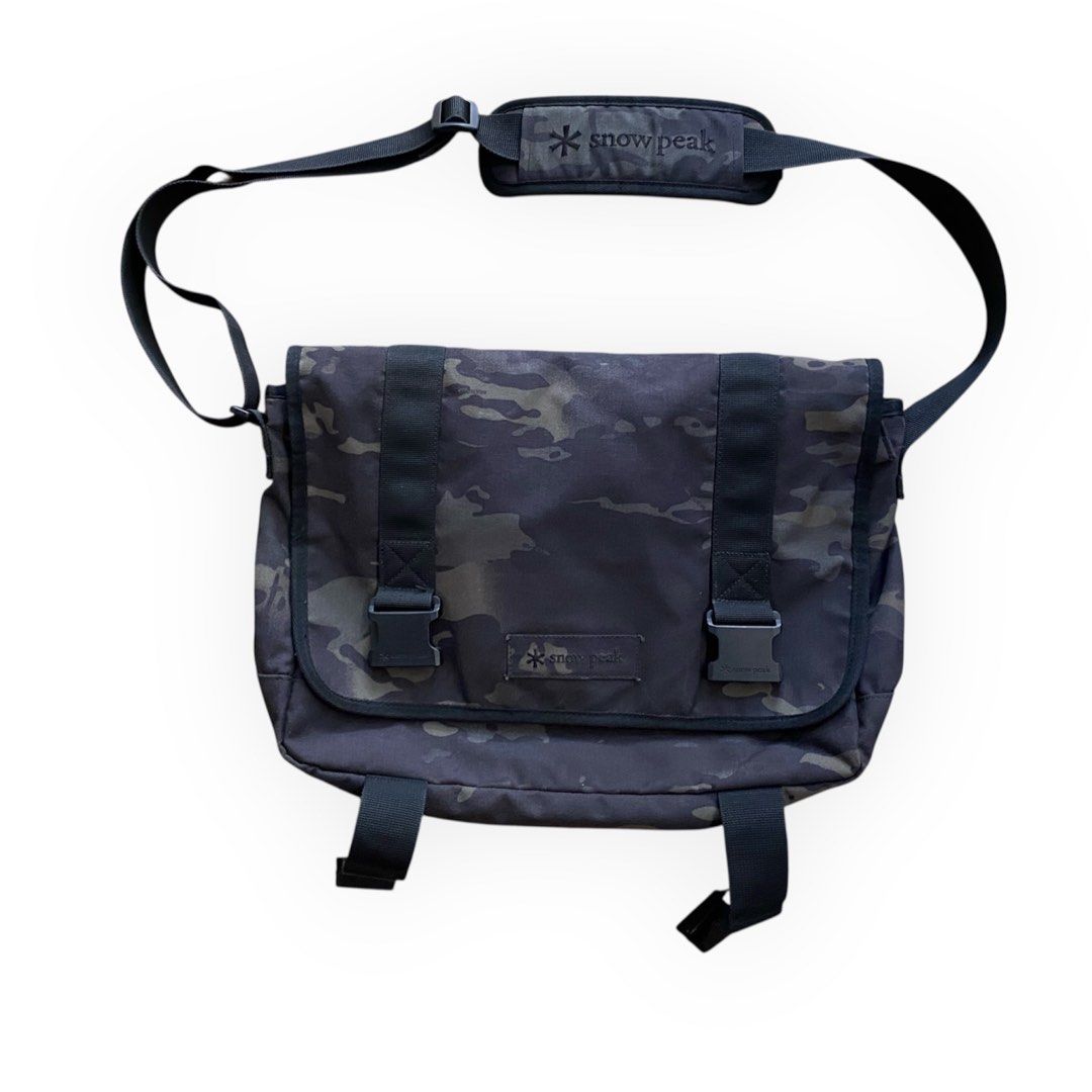 Snow Peak Camou Bag (Category: Sling Bags) located in Davao. Submitted by workmensph (Listing ID 1460153045, Image 1). Description: Missing Buckle Strap No other Issue.