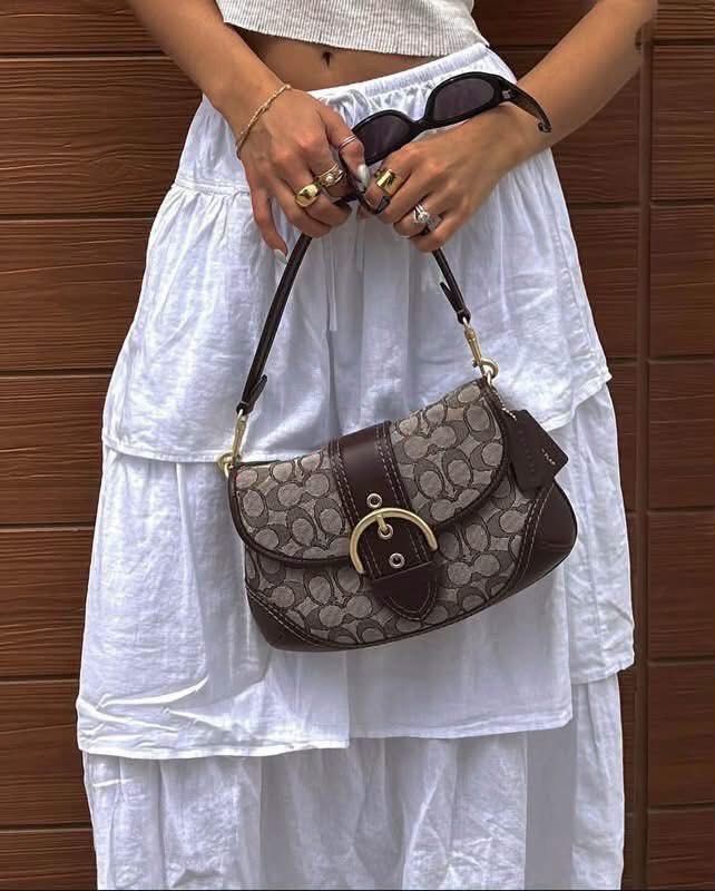 Soho Bag in Diff Colors (Category: Shoulder Bags) located in Manila. Submitted by bagislifeshop (Listing ID 1460238544, Image 2). Description: .