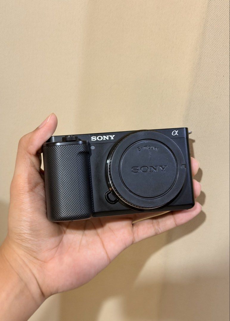 SONY ZV-E10 BODY + BATTERY (Category: Video Cameras) located in Manila. Submitted by fjgablines.7 (Listing ID 1460195137, Image 1). Description: 📸 SONY ZV-E10 BODY | ₱25,000 FIXED Excellent condition, only 8,988 shutter count. • 24.2MP APS-C sensor • 4K 30fps • Fully functional, no issues • Lightly used • Body + Sony battery included • No lens or other accessories Buyer can inspect and test before payment. Please bring your own Sony E-mount lens