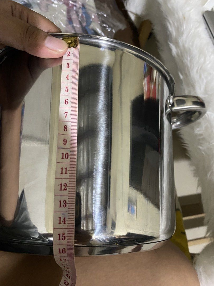 stainless cooking pot (Category: Cookware & Accessories) located in San Pablo. Submitted by dolceamoreytu (Listing ID 1460241217, Image 3). Description: .