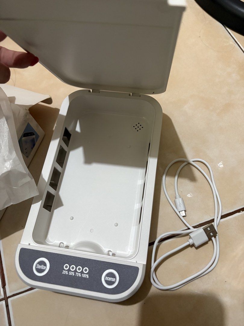 Sterilization Box (Category: Medical Supplies & Tools) located in Valenzuela. Submitted by phearlzstorm (Listing ID 1460303472, Image 3). Description: .
