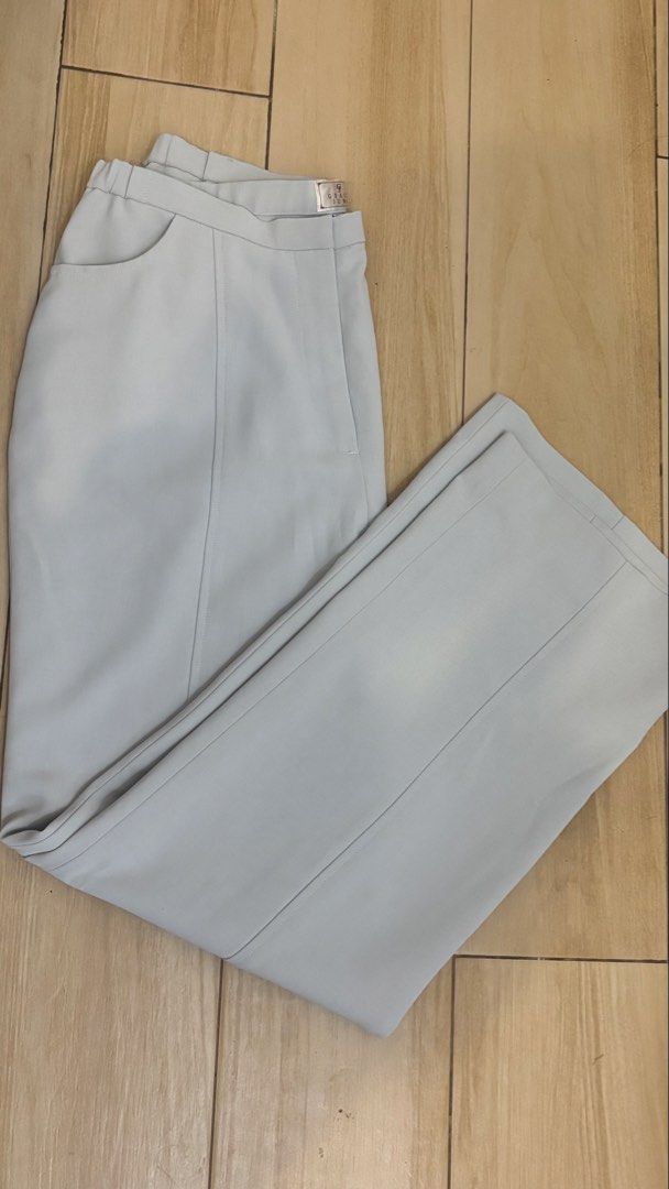 Straight Cut Trouser (Category: Other Bottoms) located in Pakil. Submitted by byvera (Listing ID 1460207328, Image 1). Description: Waist: 28 Inches Length: 37 Inches.