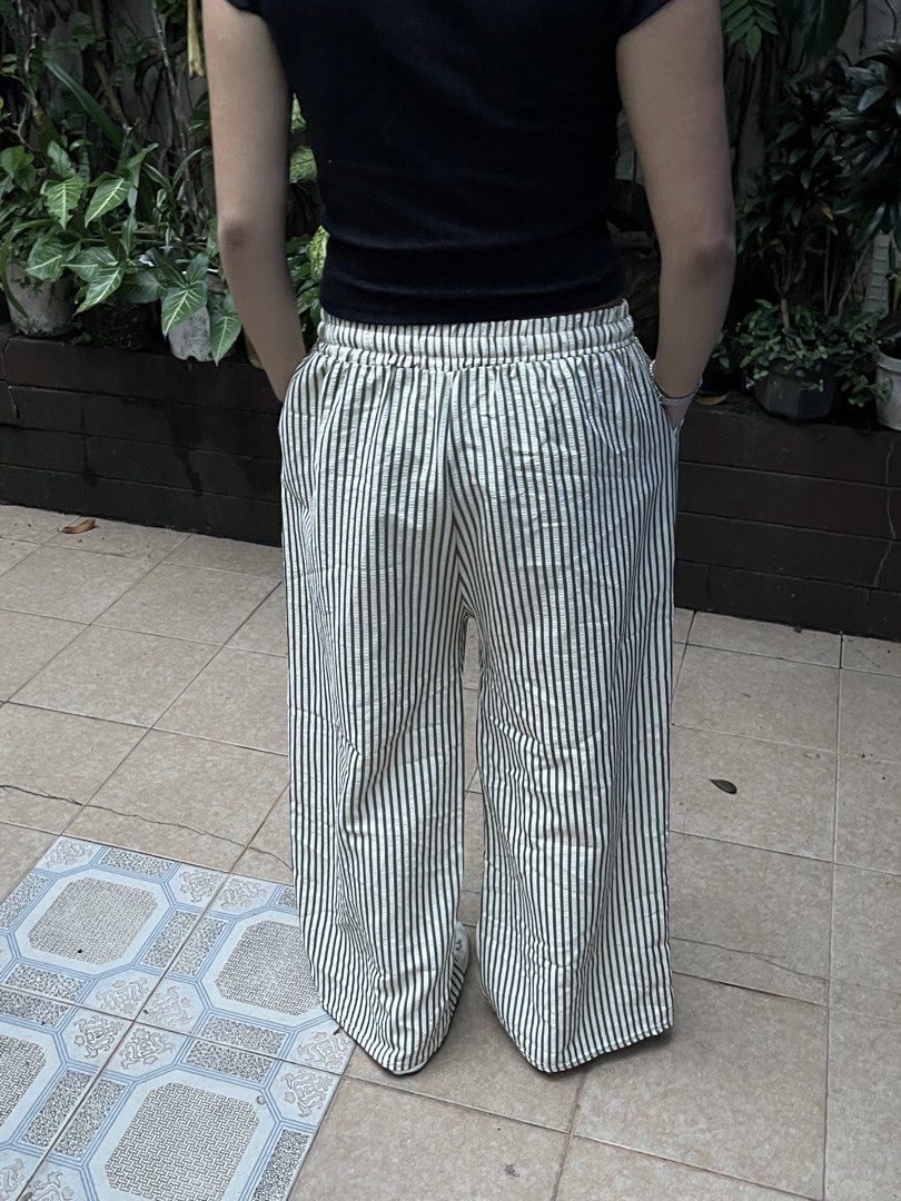 Striped Wide Leg Pants (Category: Other Bottoms) located in Marikina City. Submitted by caseydreyes (Listing ID 1460111940, Image 2). Description: - free size - bought this in bangkok - rfs: decluttering - used once.