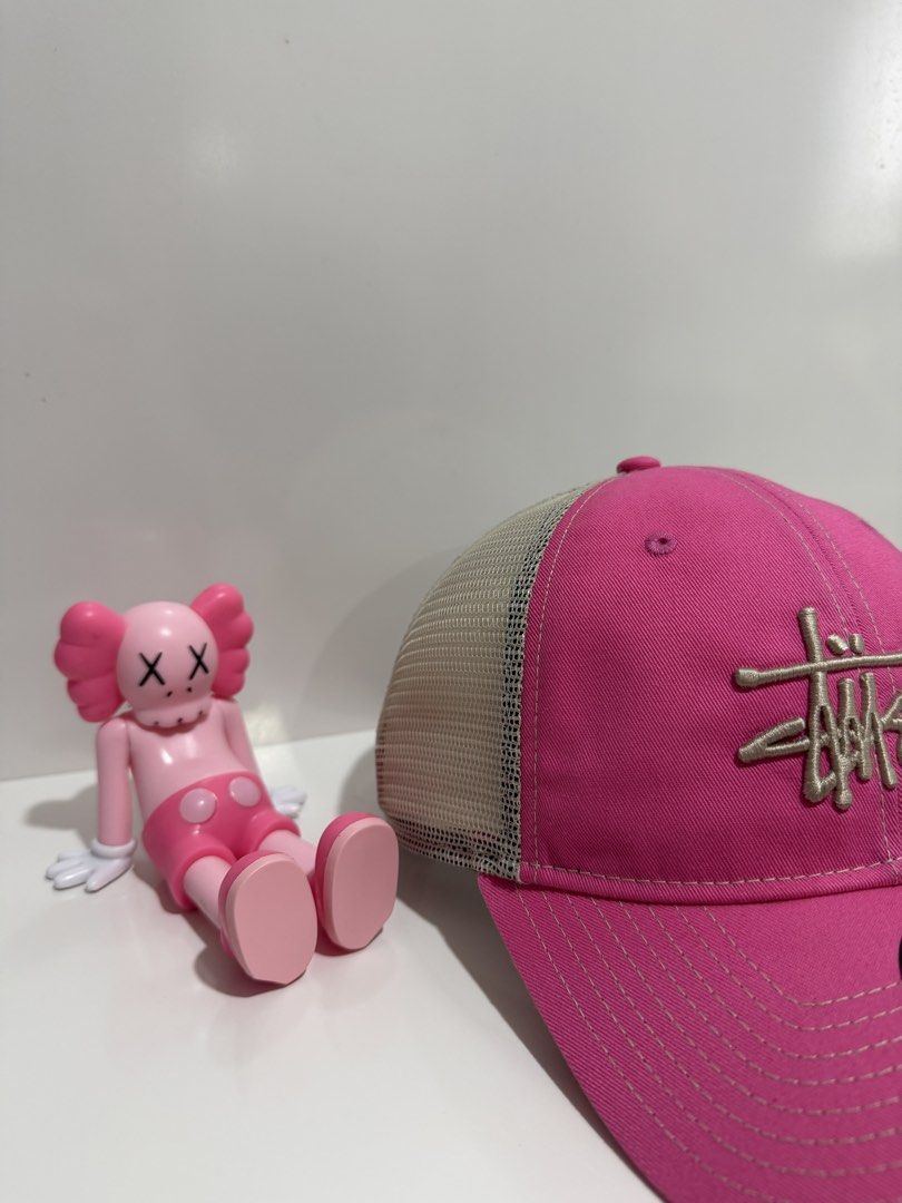 Stussy New Era 9twenty Basic Trucker (Category: Caps & Hats) located in Valenzuela. Submitted by belovedcatdad (Listing ID 1460165581, Image 2). Description: .