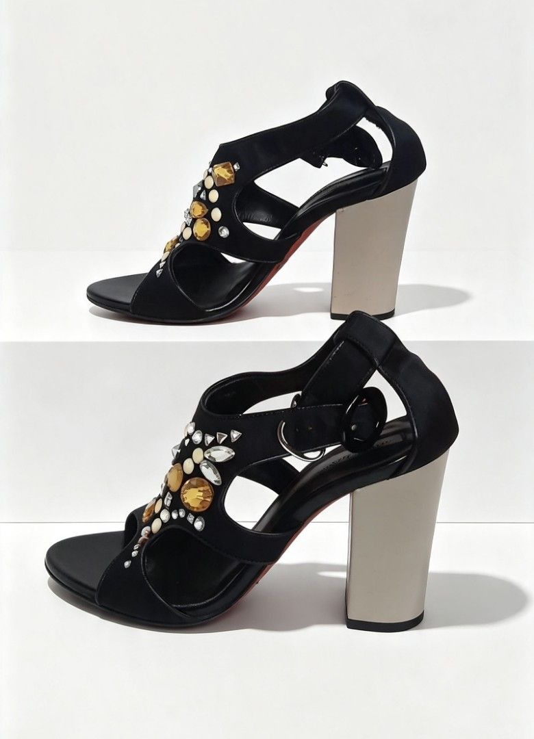 SUECOMMA BONIE HEELS (Category: Sneakers & Footwear) located in General Santos City (Dadiangas). Submitted by ainna_bags19910622.680 (Listing ID 1460123812, Image 1). Description: .